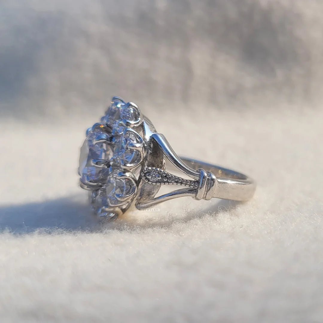 Cluster Round Diamond Halo Engagement Ring - Riant Fine Jewelry