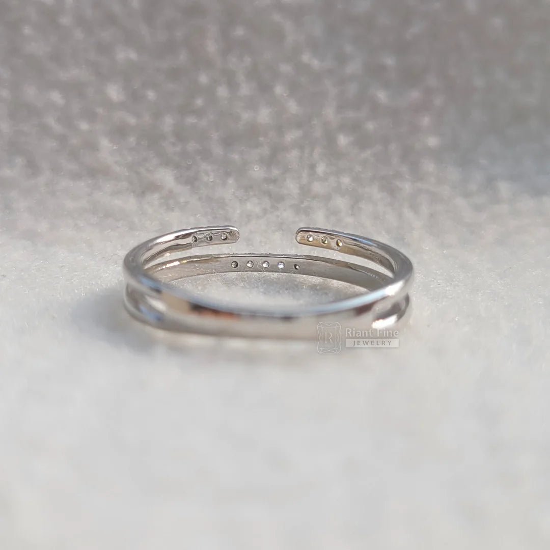 Dainty 14K Gold Open Gap Diamond Wedding Ring - Riant Fine Jewelry