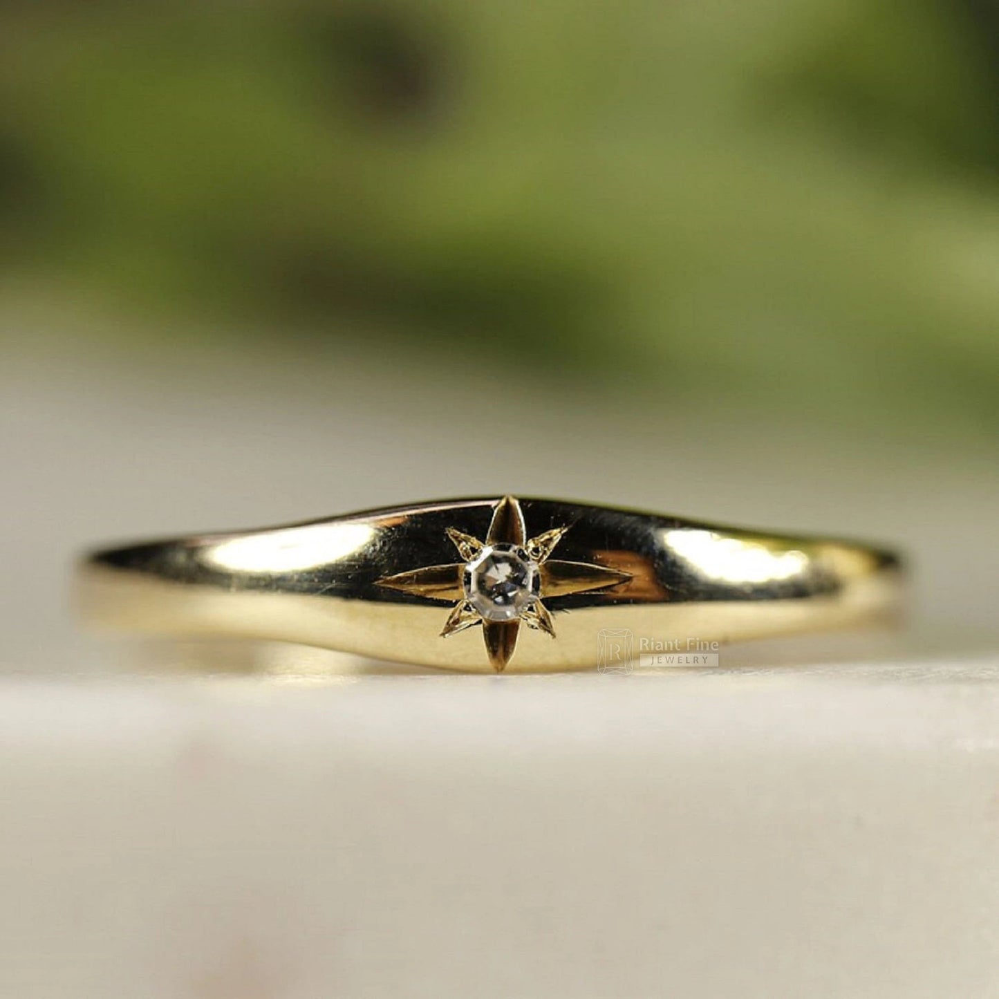 Dainty Round Diamond Starburst Ring in 14K Gold - Riant Fine Jewelry LLC