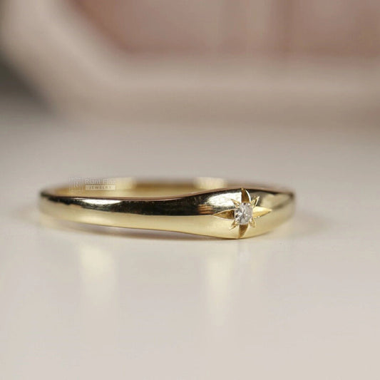 Dainty Round Diamond Starburst Ring in 14K Gold - Riant Fine Jewelry LLC