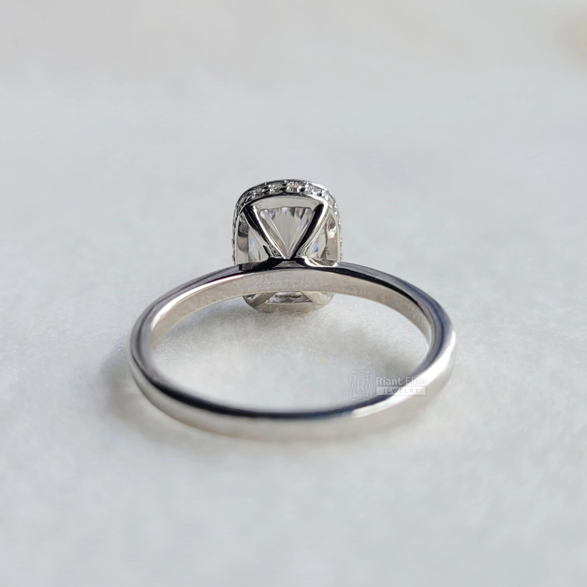 Riant Fine Jewelry : proposal rings, engagement rings, custom wedding rings