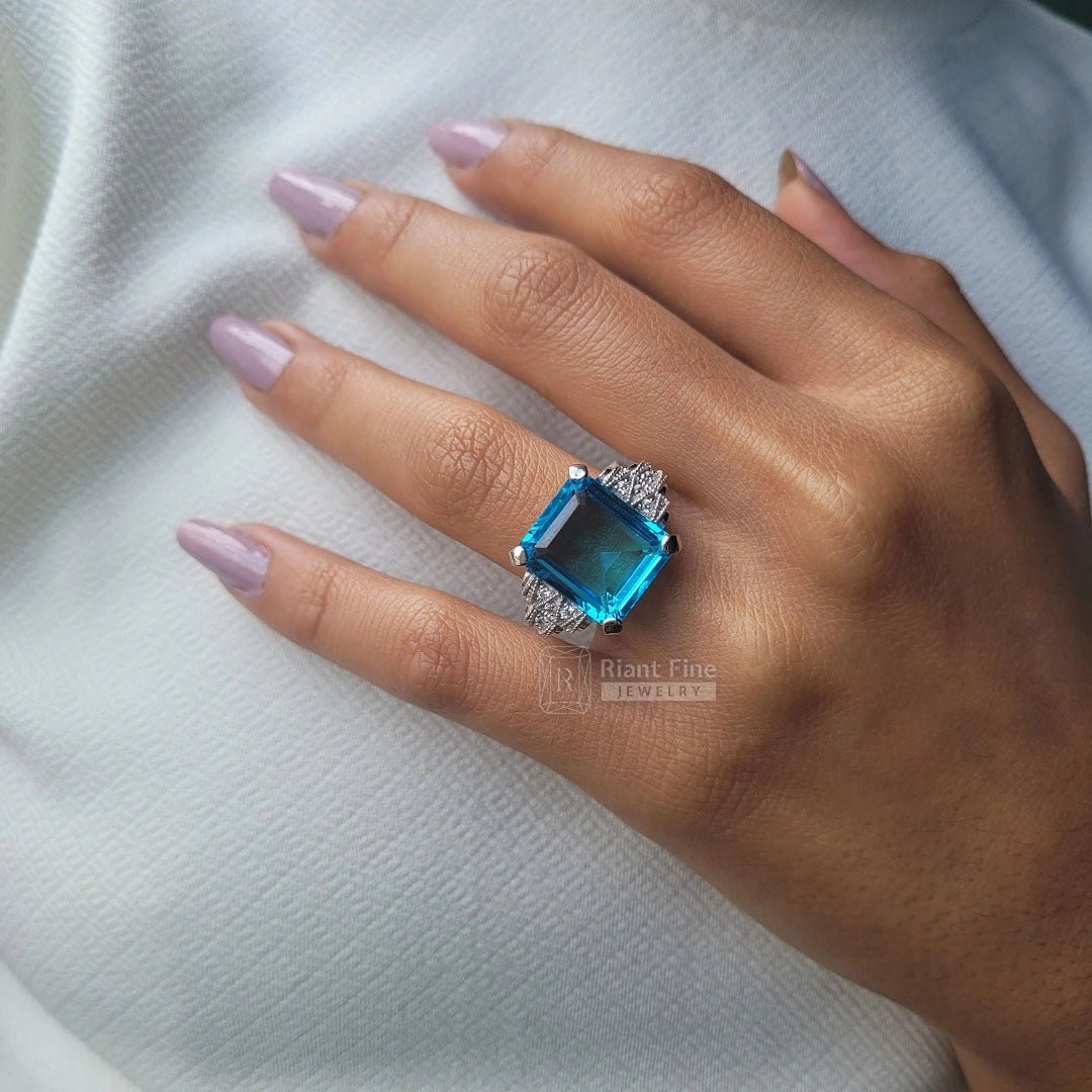 Emerald Cut Aquamarine Engagement Ring in 14K Gold - Riant Fine Jewelry