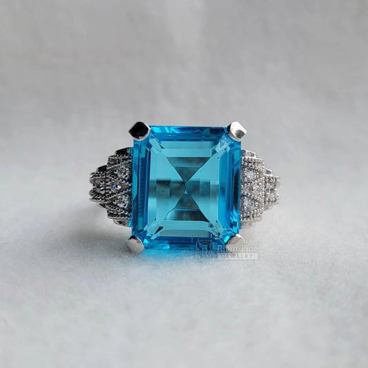 Emerald Cut Aquamarine Engagement Ring in 14K Gold - Riant Fine Jewelry