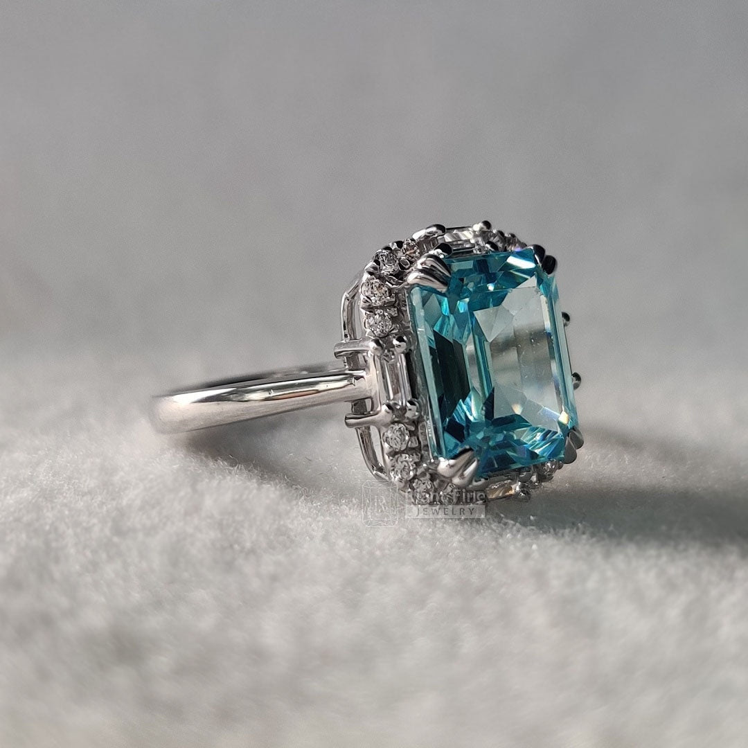 Emerald Cut Aquamarine Halo Engagement Ring in 18K Gold - Riant Fine Jewelry