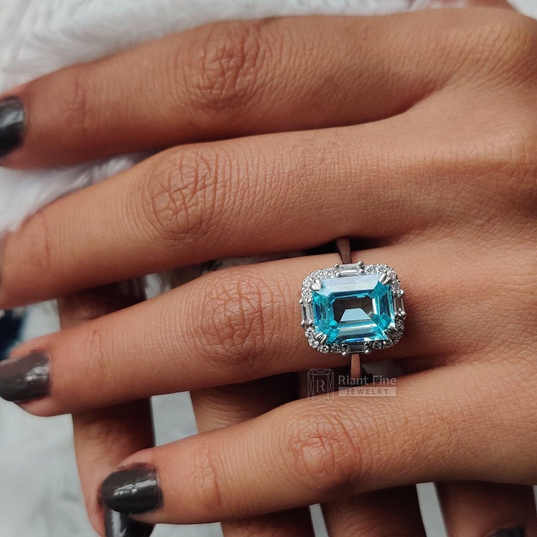 Emerald Cut Aquamarine Halo Engagement Ring in 18K Gold - Riant Fine Jewelry