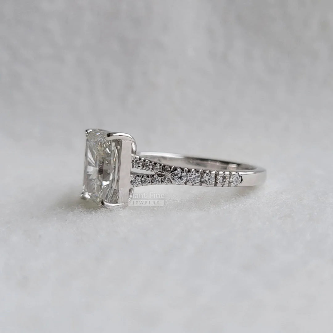 Lab Diamond Engagement Ring