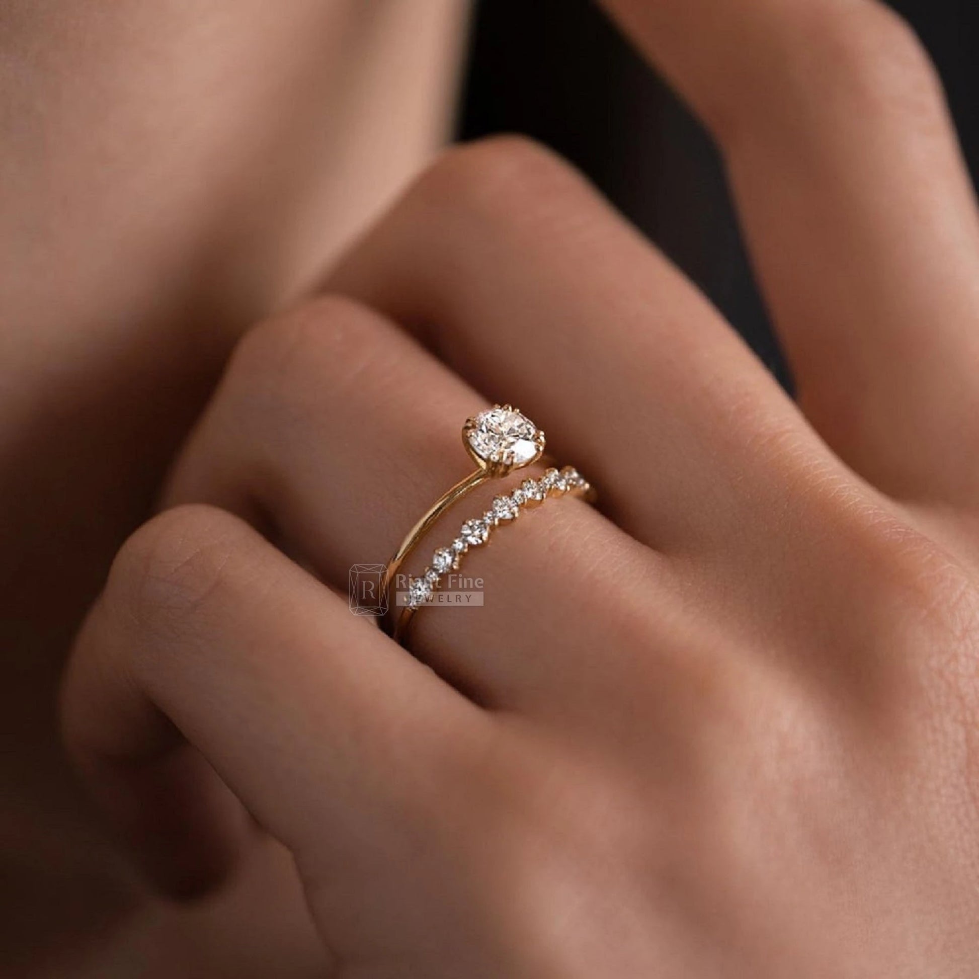 romantic round diamond bridal ring set for women