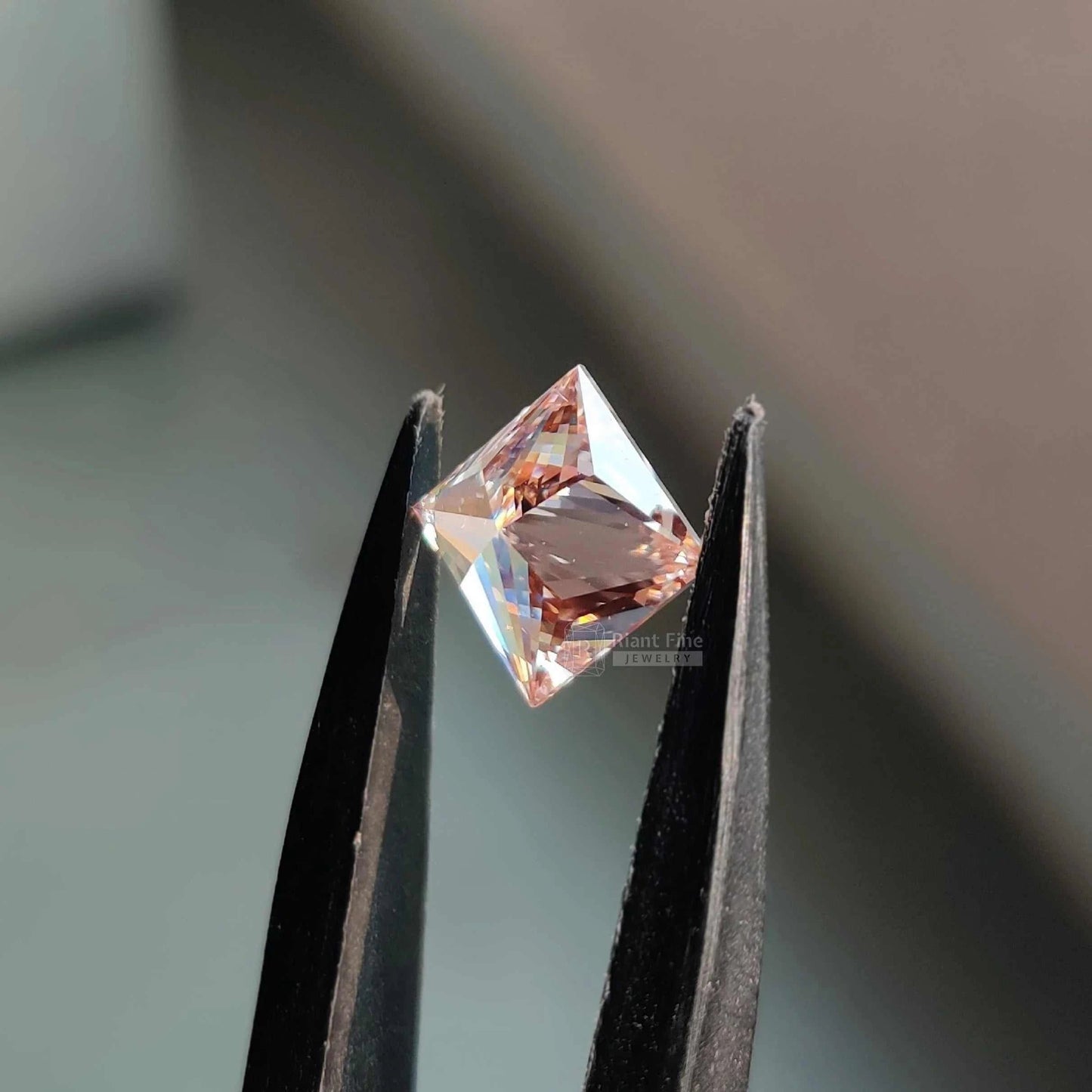 Fancy Vivid Pink Princess Loose Diamond - Riant Fine Jewelry LLC