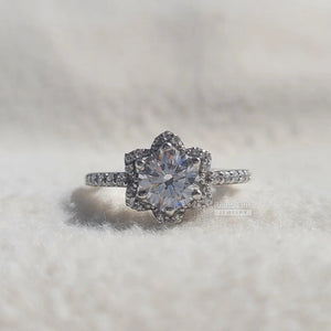 Flower Style Round Diamond Gold Vintage Wedding Ring