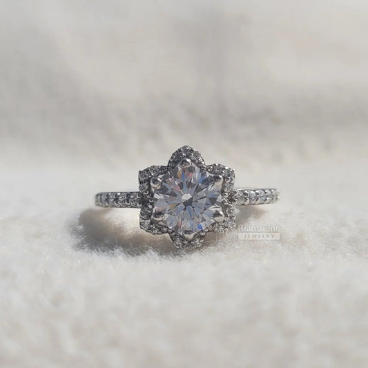 Flower Style Round Diamond Gold Vintage Wedding Ring - Riant Fine Jewelry