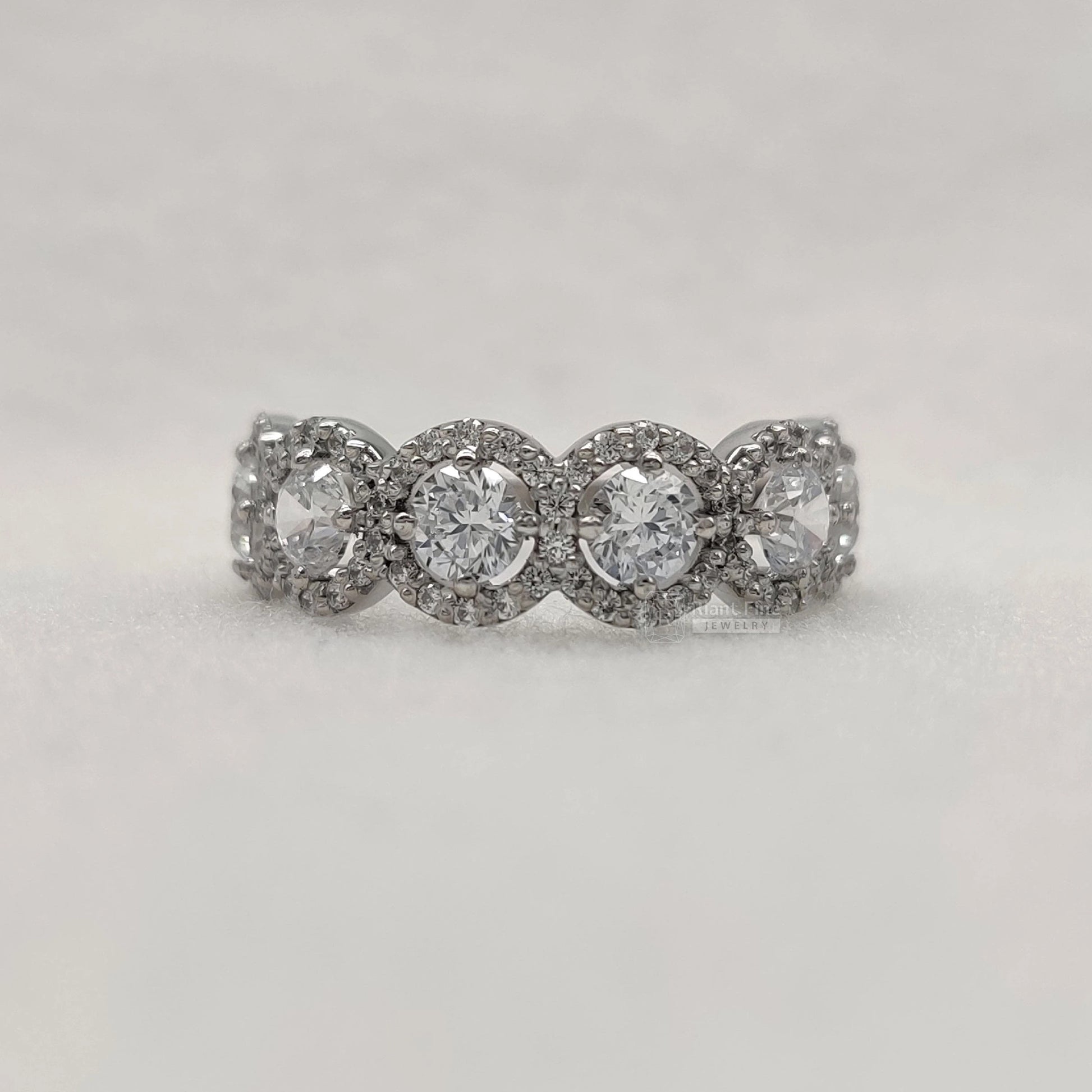 round cut lab grown diamond halo engagement rings