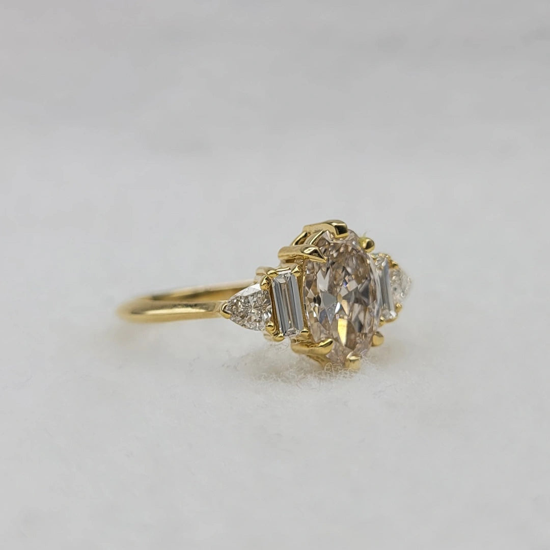 Luxury Champagne Diamond Ring for Women