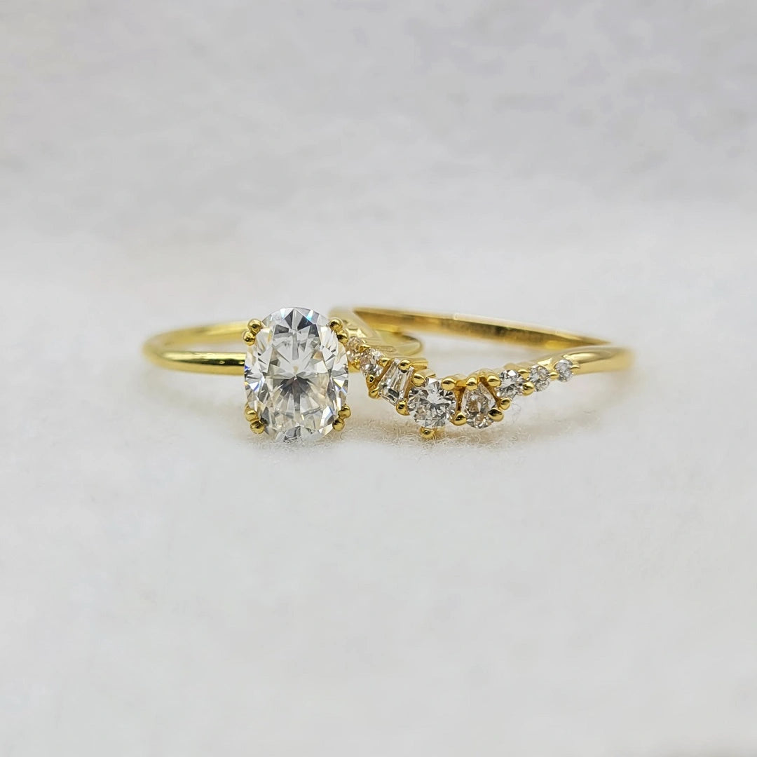 Oval Lab Grown Diamond Engagement Ring Set