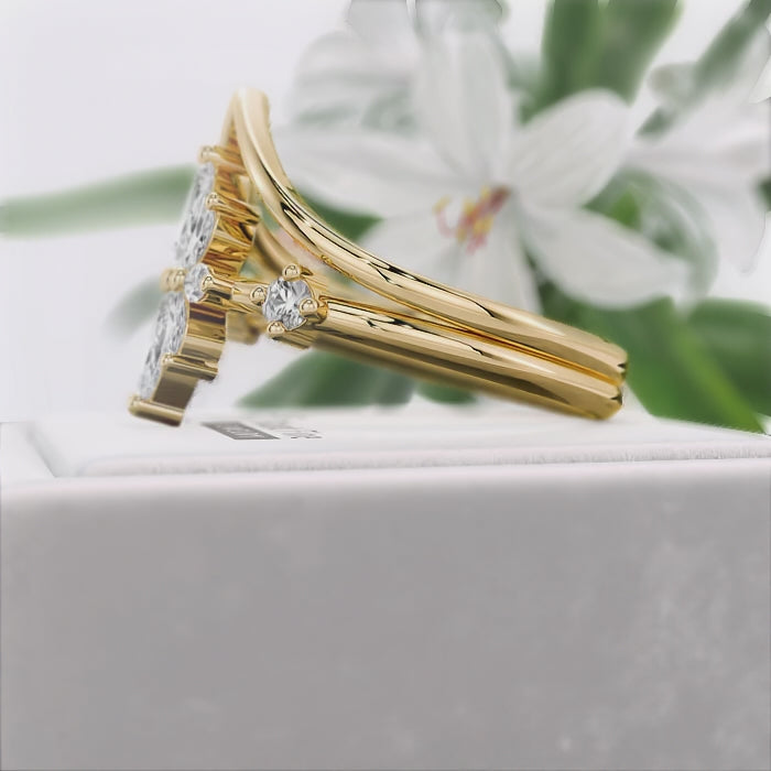 Gold-Marquise-Diamond-Wedding-Ring-Set - Video