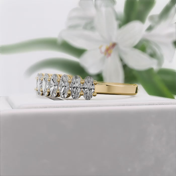 14K-Gold-Oval-Wedding-Band-For-Women-360°