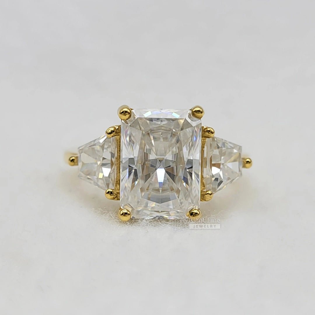 Radiant Cut Diamond Three Stone Engagement Ring in Gold - Riant Fine Jewelry