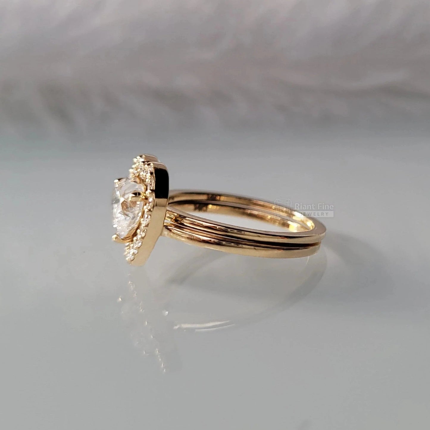 Romantic Heart Diamond Wedding Ring Set in 14K Gold - Riant Fine Jewelry LLC