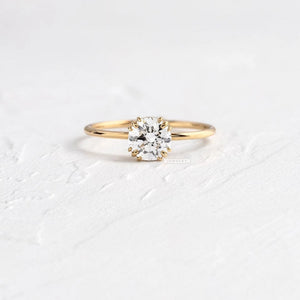 Romantic Round Diamond Solitaire Engagement Ring