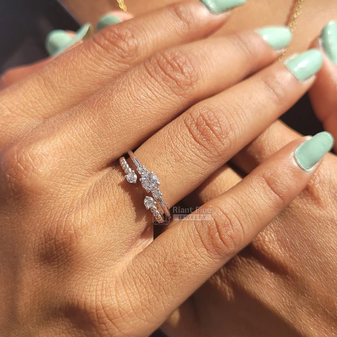 Round Cut 3 Diamond Engagement Ring In 14K Gold - Riant Fine Jewelry