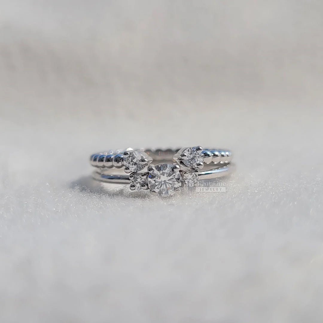 Round Cut 3 Diamond Gold Wedding Ring Set - Riant Fine Jewelry