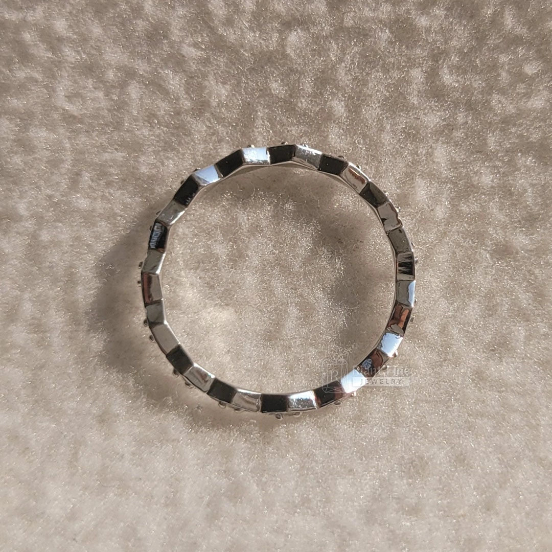 Round Diamond Dainty Gold Wedding Band - Riant Fine Jewelry