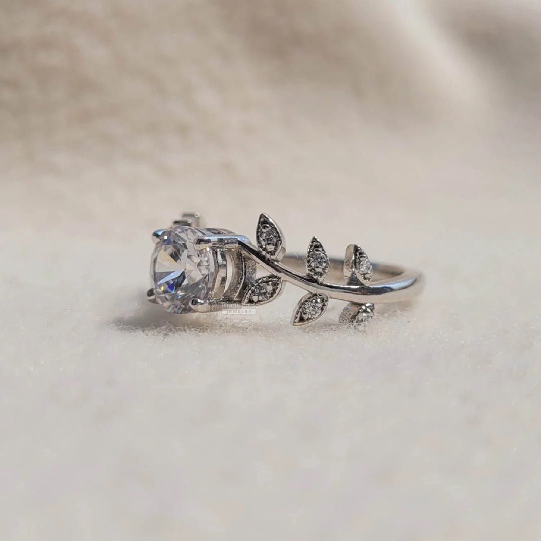 Round Diamond Leaf Style Gold Engagement Ring - Riant Fine Jewelry LLC