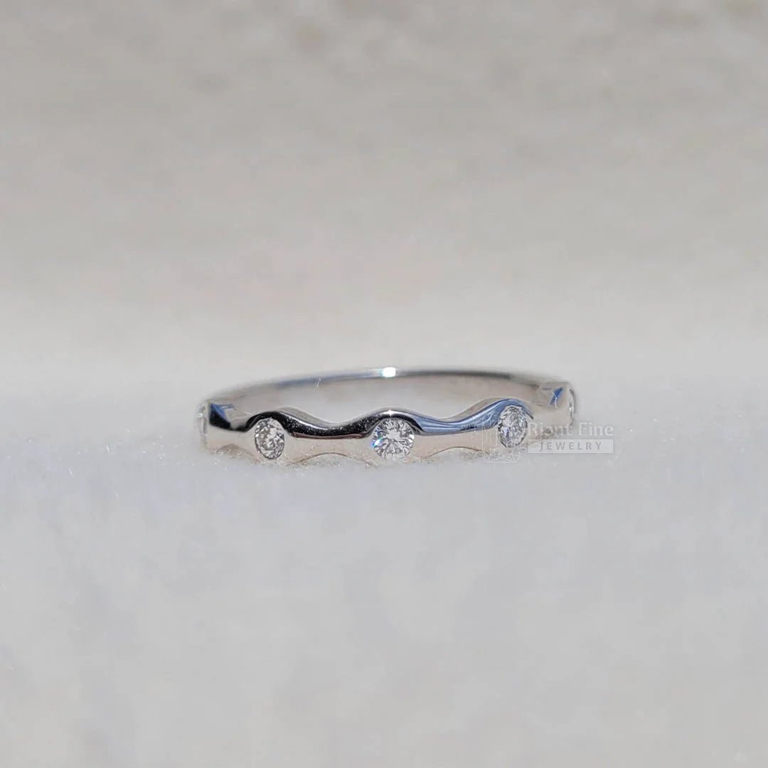 Round Lab Diamond Stacking Wave Ring in 14K Gold - Riant Fine Jewelry LLC