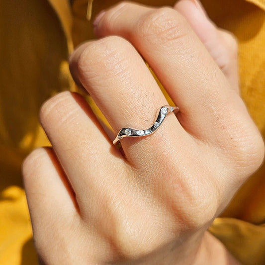 Round Lab Grown Diamond Curved Wedding Band in 14K White Gold - Riant Fine Jewelry LLC