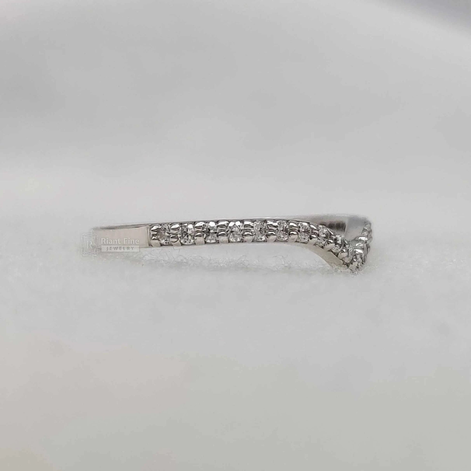 Round Lab Grown Diamond Wedding Band in 14K White Gold - Riant Fine Jewelry LLC