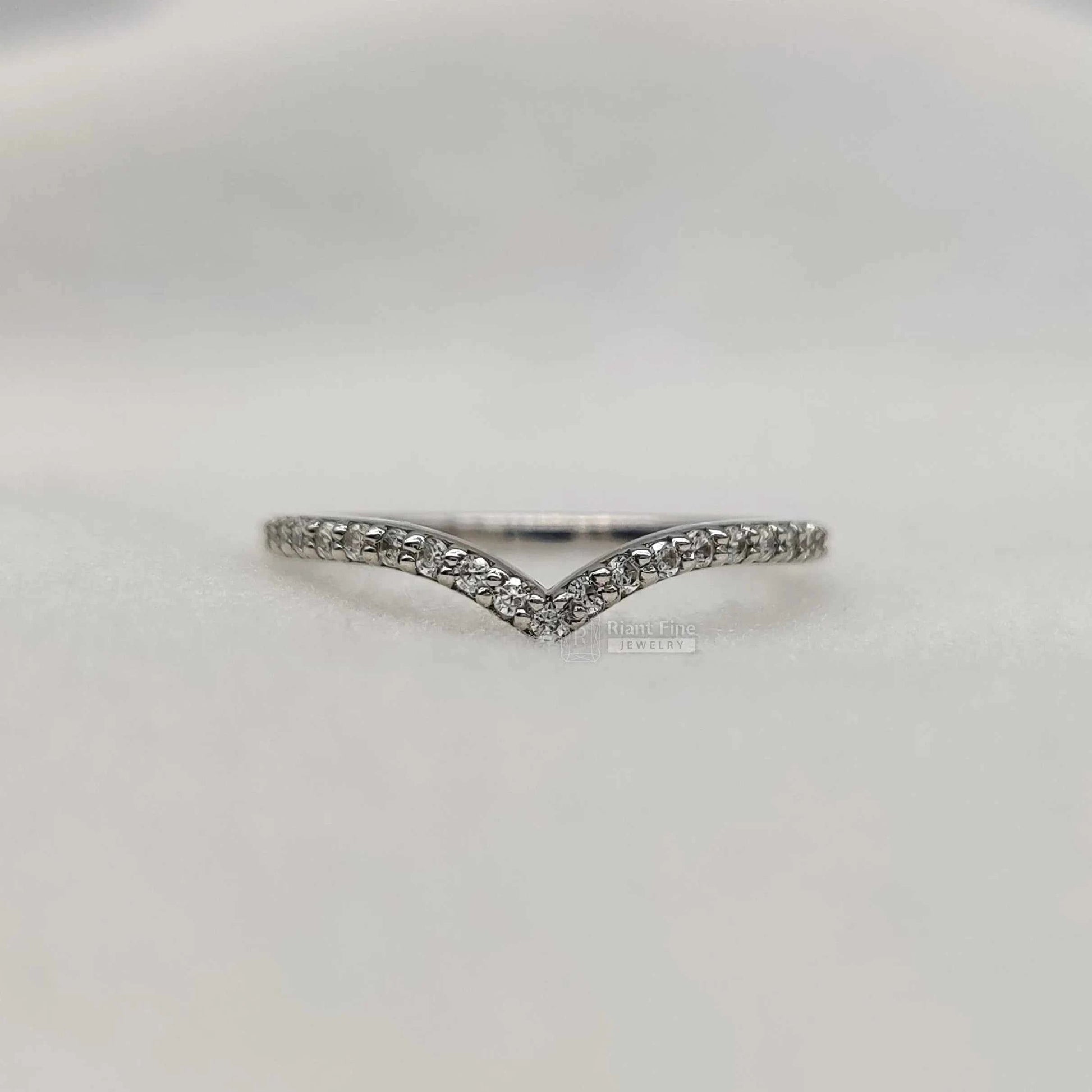 Round Lab Grown Diamond Wedding Band in 14K White Gold - Riant Fine Jewelry LLC