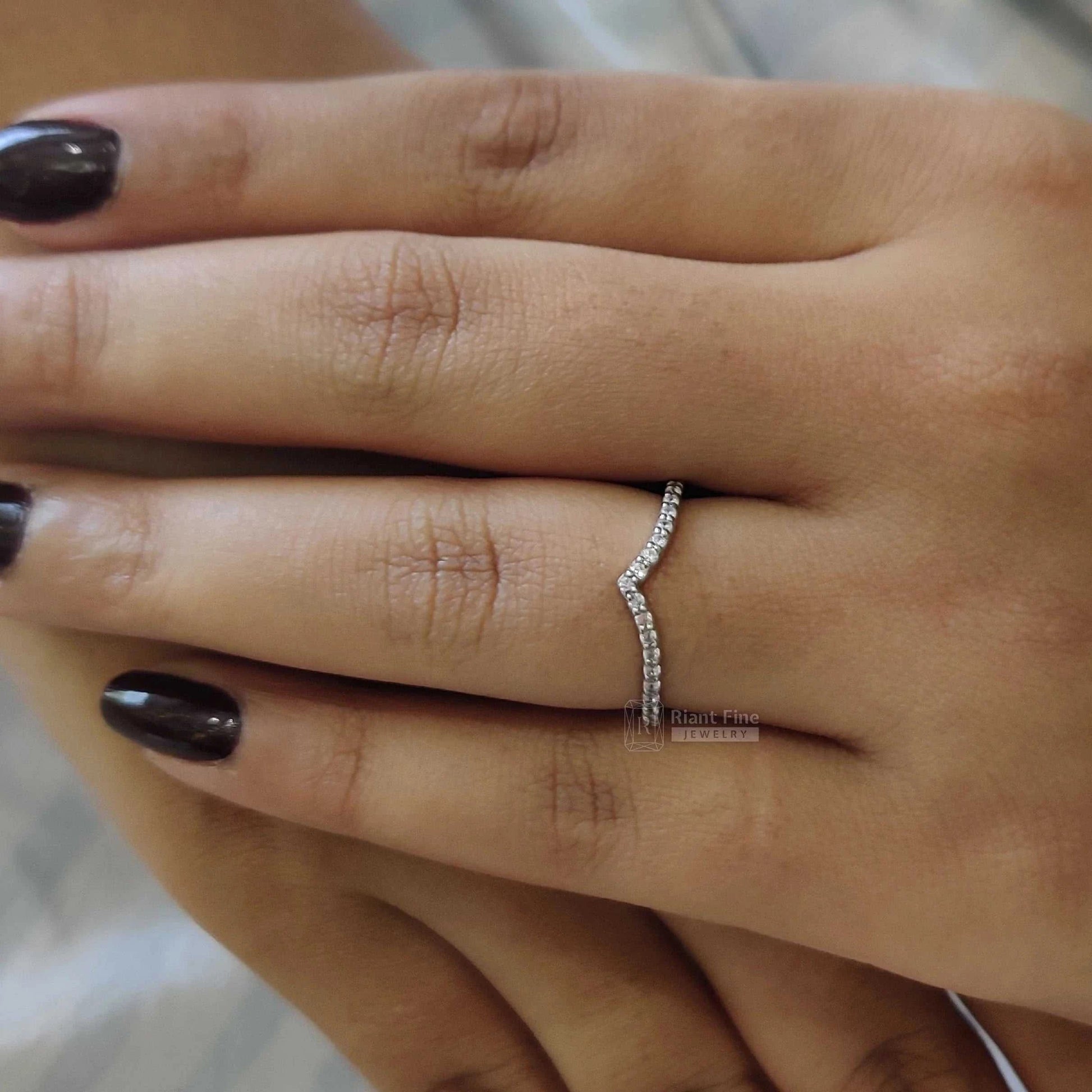 Round Lab Grown Diamond Wedding Band in 14K White Gold - Riant Fine Jewelry LLC