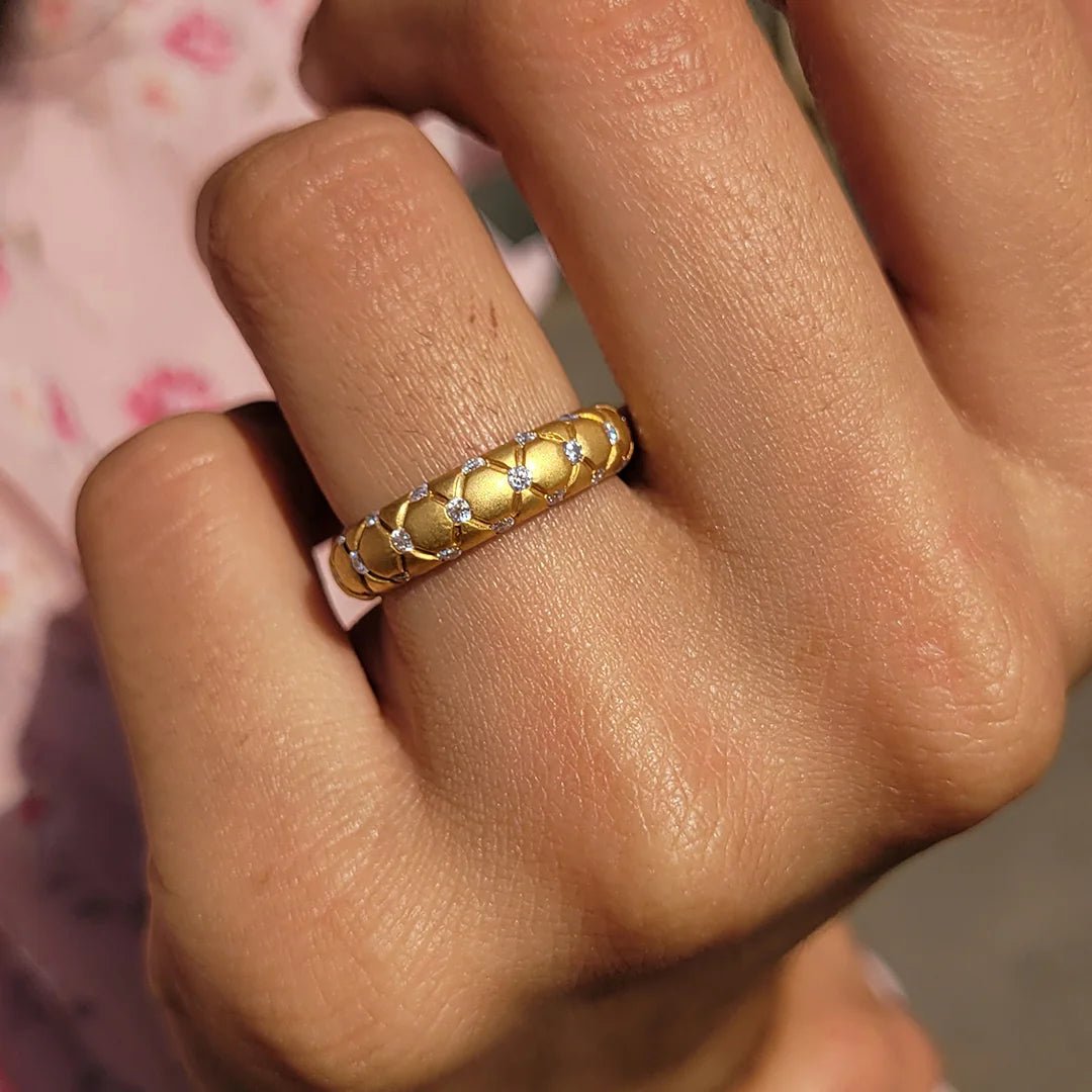 Round Lab Grown Diamond Wedding Band in Matte Gold - Riant Fine Jewelry LLC