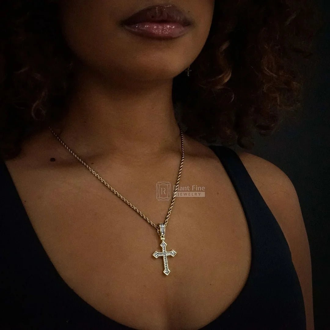 Round Moissanite 14K Gold Cross Pendant - Riant Fine Jewelry
