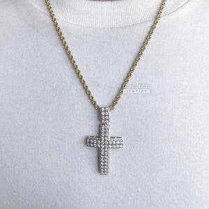 Round Moissanite Mens Cross Pendant In 14K Gold