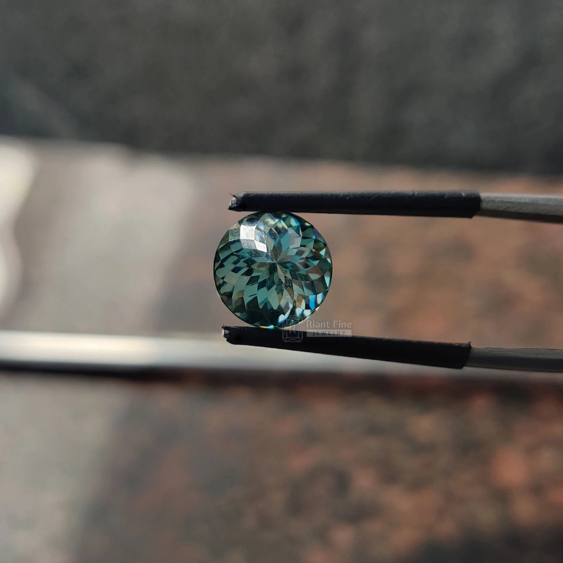 Antique Round Cut Moissanite