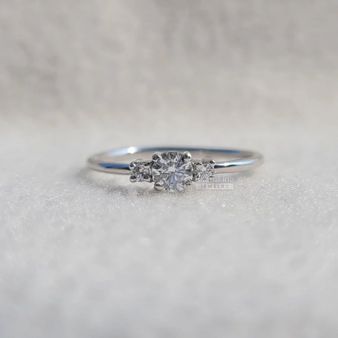 Round Cut 3 Diamond Engagement Ring