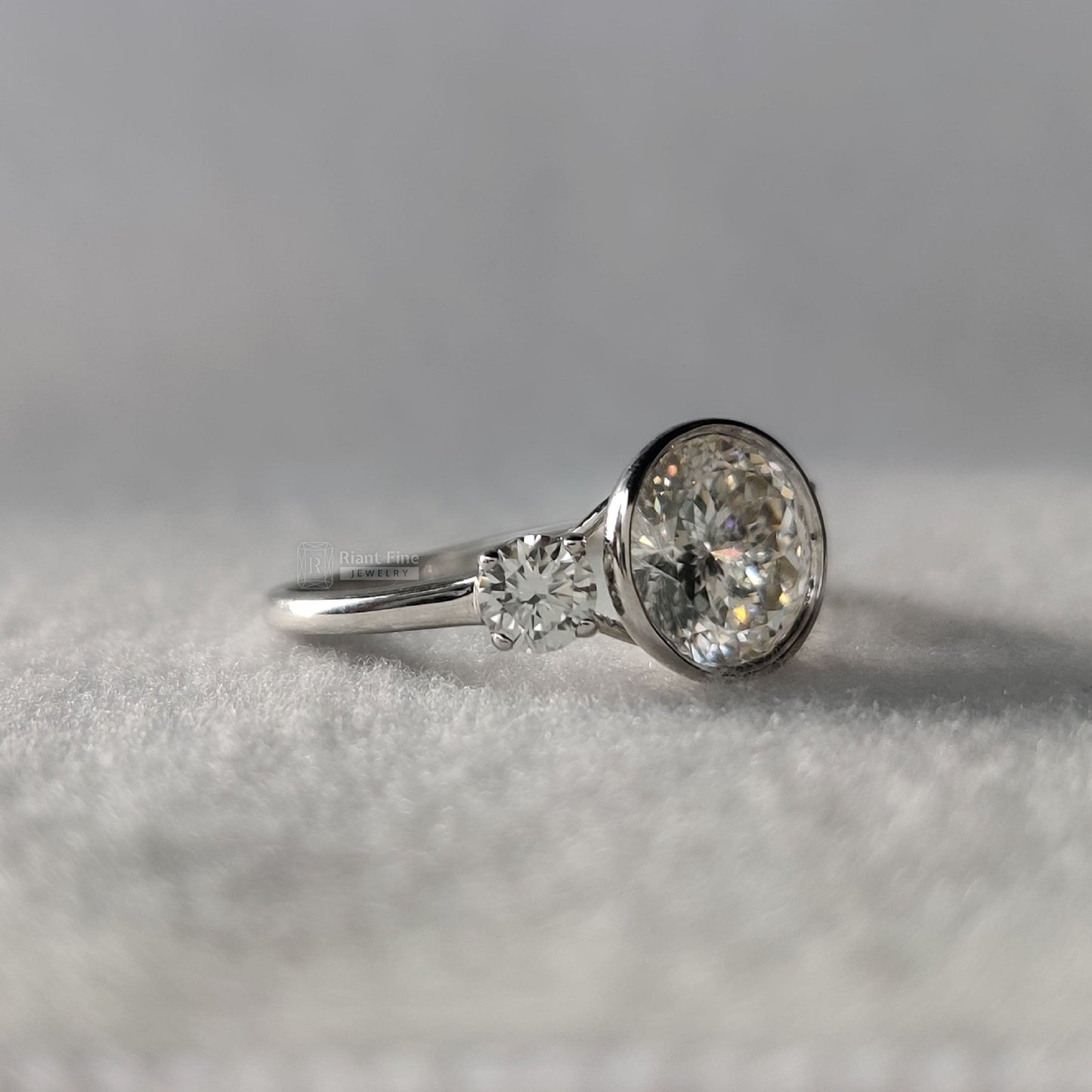 Three Stone Portuguese Round Cut Moissanite Engagement Ring - Riant Fine Jewelry LLC