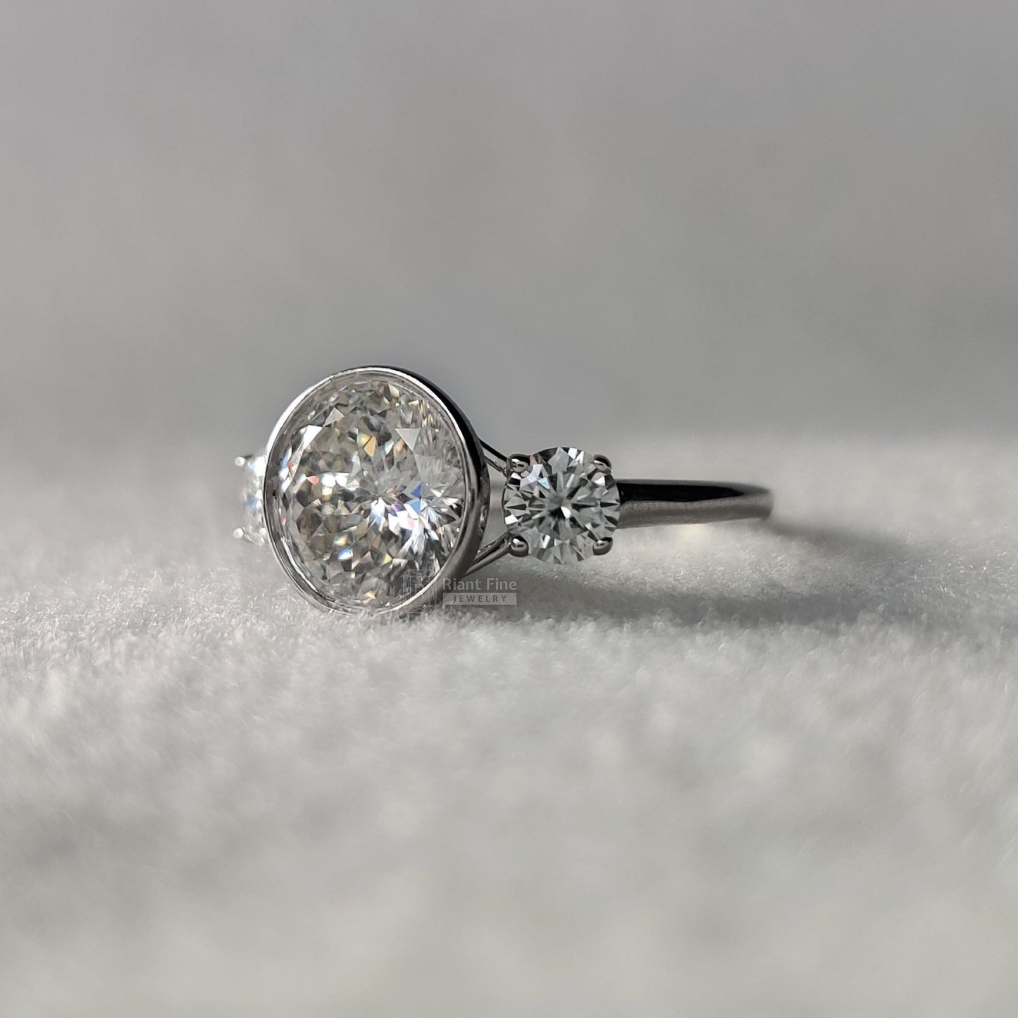Three Stone Portuguese Round Cut Moissanite Engagement Ring - Riant Fine Jewelry LLC