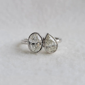 Toi Et Moi Oval & Pear Lab Diamond Engagement Ring