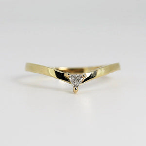 Triangle Lab Diamond V Shape Wedding Band in 14K Gold