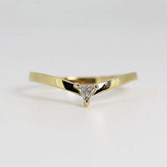 Triangle Lab Diamond V Shape Wedding Band in 14K Gold - Riant Fine Jewelry LLC
