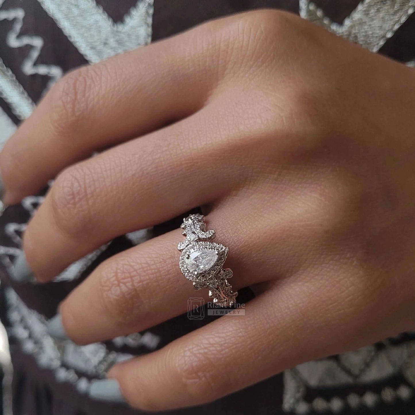 Vintage Halo Diamond Ring in 14K White Gold - Riant Fine Jewelry LLC