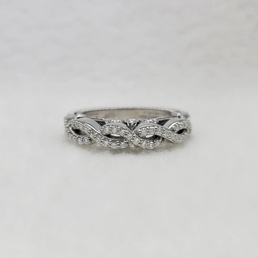 Vintage_Infinity_Lab_Grown_Diamond_Wedding_Band