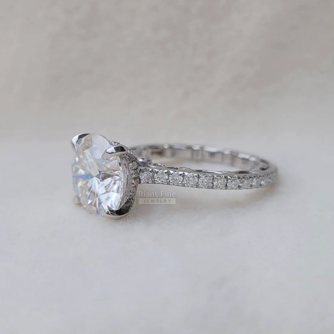 Round Cut Moissanite Ring