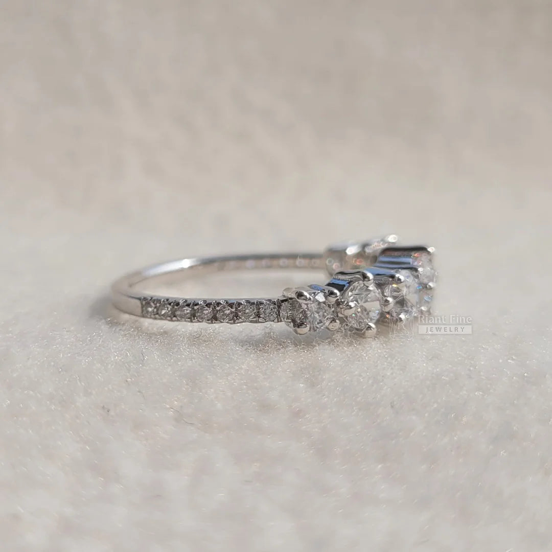 Lab Grown Diamond Gold Engagement Ring