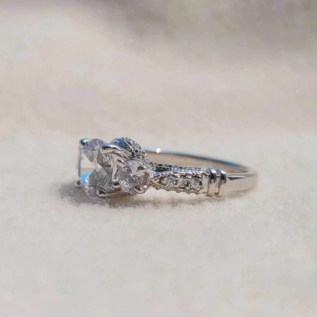 Vintage Round Diamond Gold Wedding Ring - Riant Fine Jewelry