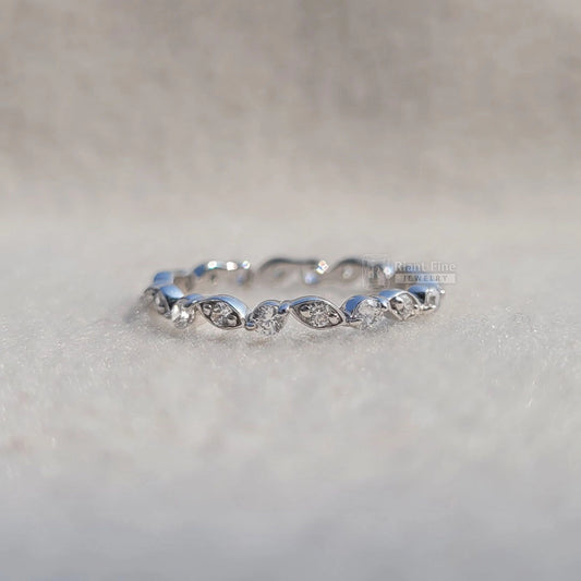 Round Diamond Wedding Band